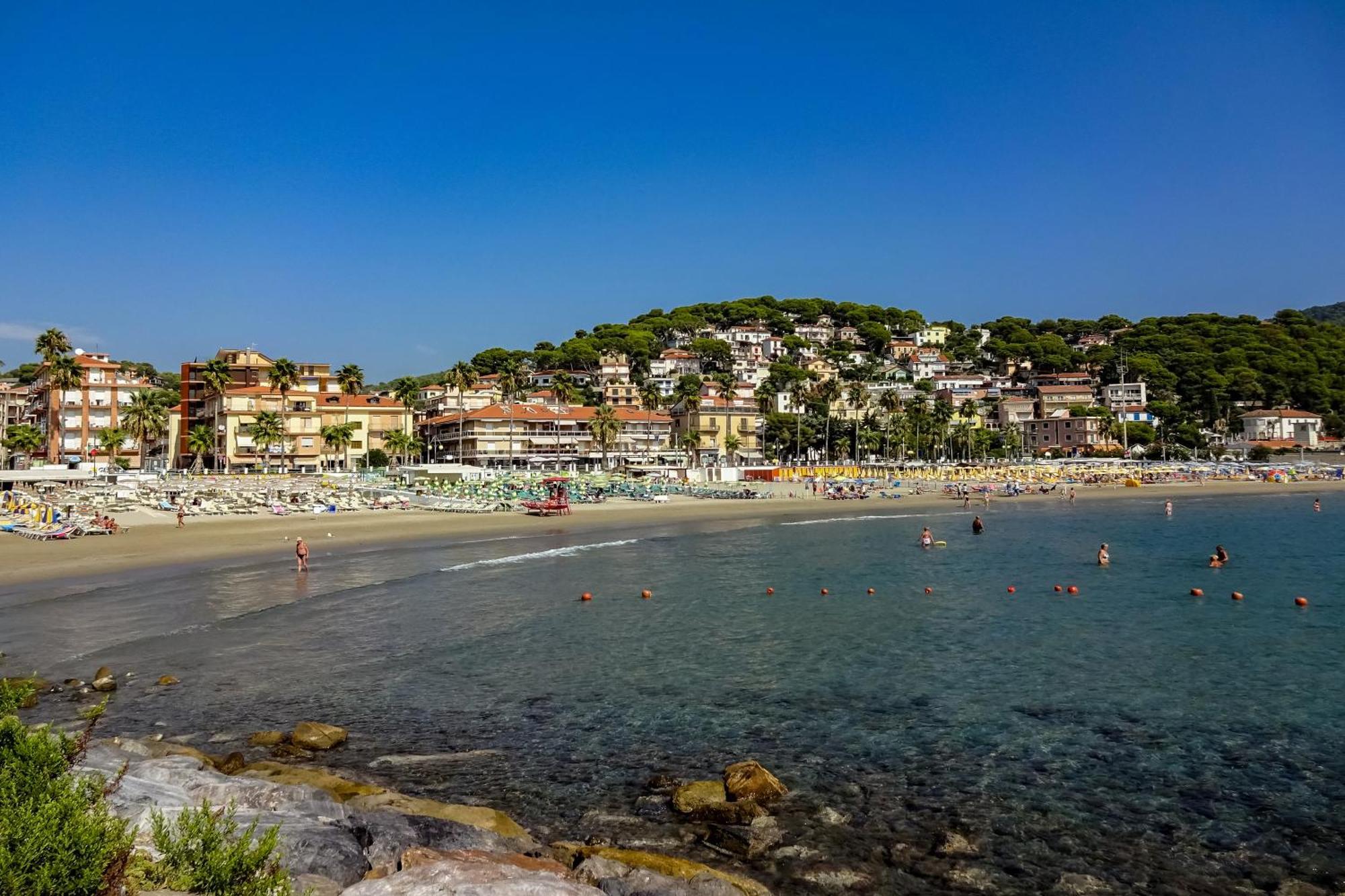 Laigueglia Beach - Happy Rentals Екстериор снимка